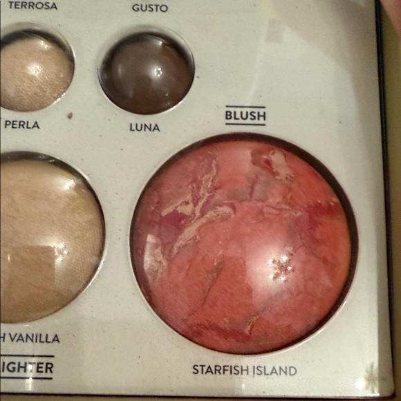 Laura Geller The Best of the Best Palette - Picture 6 of 9